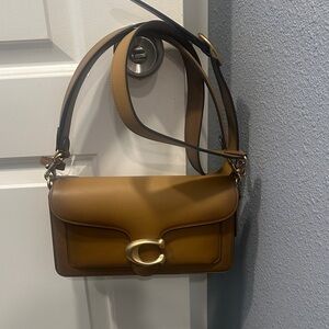 Coach Tabby 26 Tan/BRN Leather Shoulder Bag